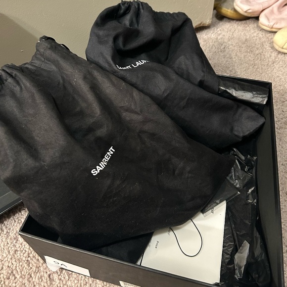 YSL Monogram Heels - Picture 3 of 6